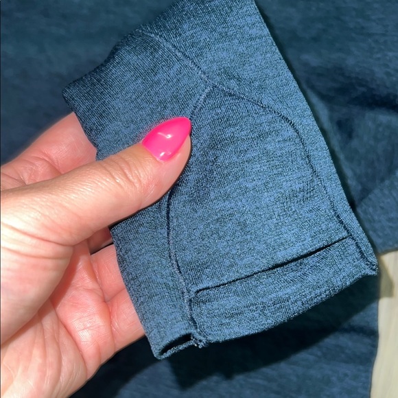 Lululemon Long Sleeve - Picture 4 of 4